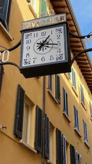 L'Antico Orologio Apartment Toscolano Maderno 0*,